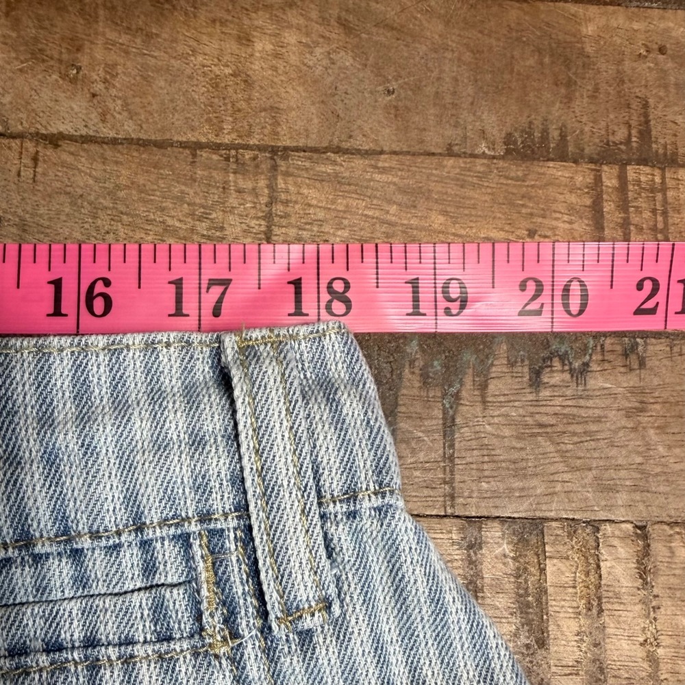 SHEIN Womens 2XL Blue White Pinstripe Wide Leg Cuffed Denim Shorts Elastic Back - Picture 4 of 5